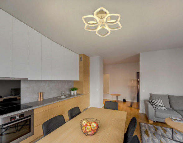 Накладная люстра DeMarkt 424013206