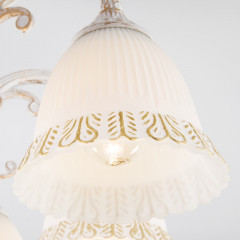 Люстра на штанге Eurosvet 60107/8 белый с золотом