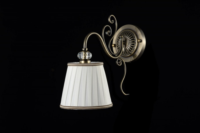 Бра Maytoni ARM420-01-R